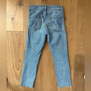 Mother Mid Rise Dazzler crop Jean